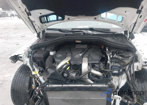 2017 Mercedes-Benz Gls 550 4Matic z USA, uszkodzony, nr VIN 4JGDF7DEXHA953928